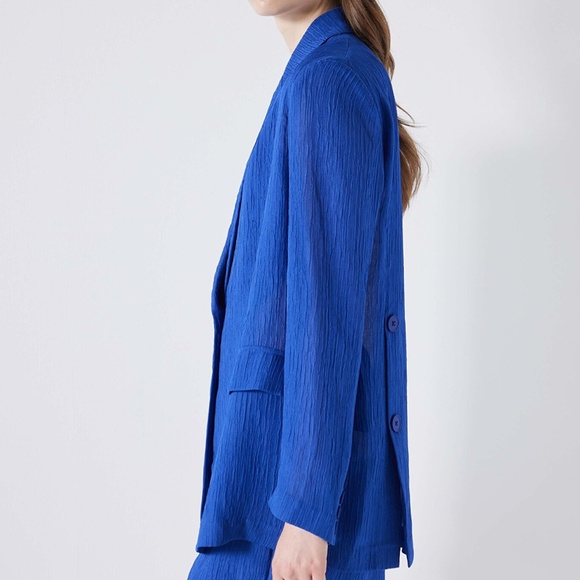 Blazer - Picture 5 of 5